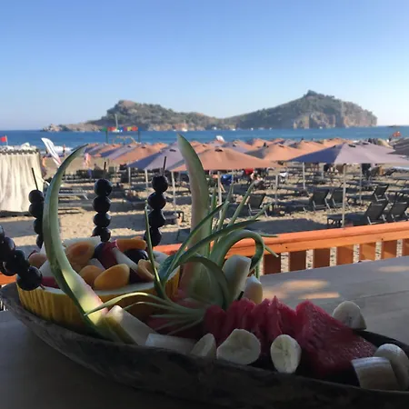 New Gate Szálloda 3*