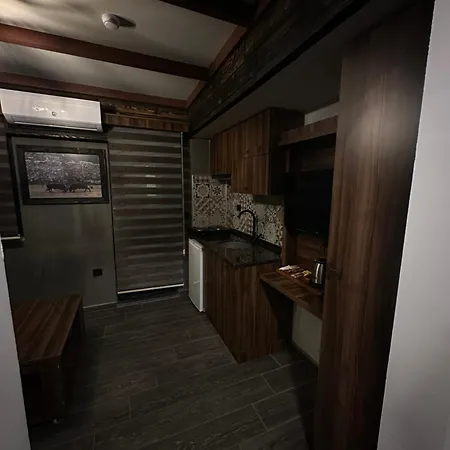 New Gate Hotel