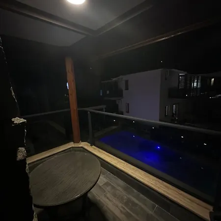 New Gate Hotel